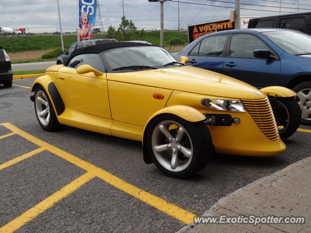 Plymouth Prowler spotted in Québec, Canada