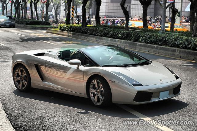 Lamborghini Gallardo spotted in Taipei, Taiwan
