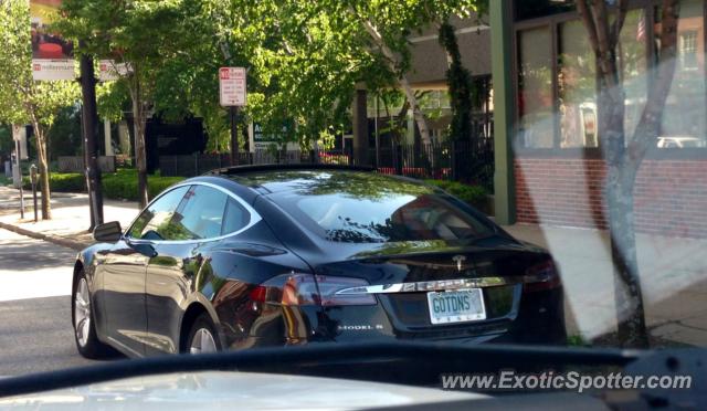 Tesla Model S spotted in Manchester, New Hampshire