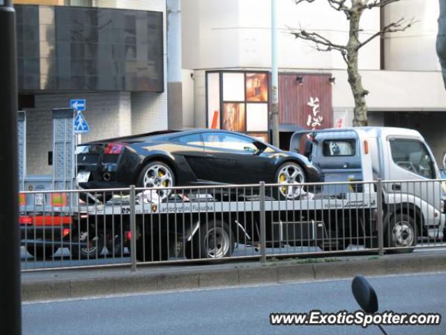 Lamborghini Gallardo spotted in Kyoto, Japan