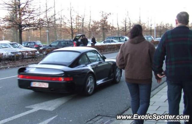 Porsche 959 spotted in Maastricht, Netherlands