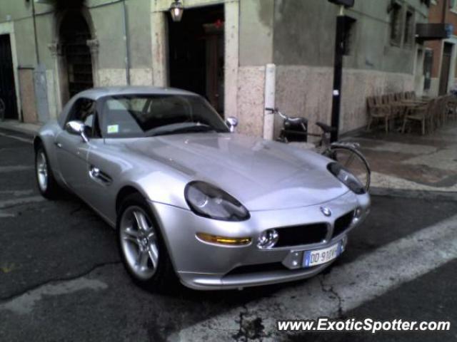 BMW Z8 spotted in Verona, Italy