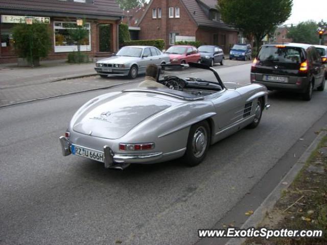 Mercedes 300SL spotted in Hamburg, Germany