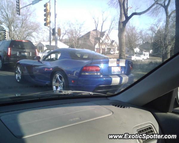 Dodge Viper spotted in Westen Springs, Illinois