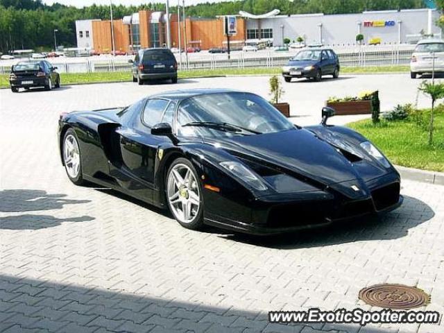 Ferrari Enzo spotted in Sydney, Australia