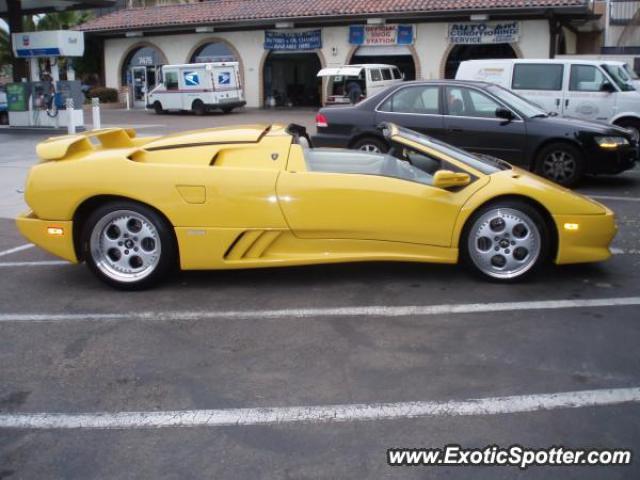 Lamborghini Diablo spotted in La Jolla, California
