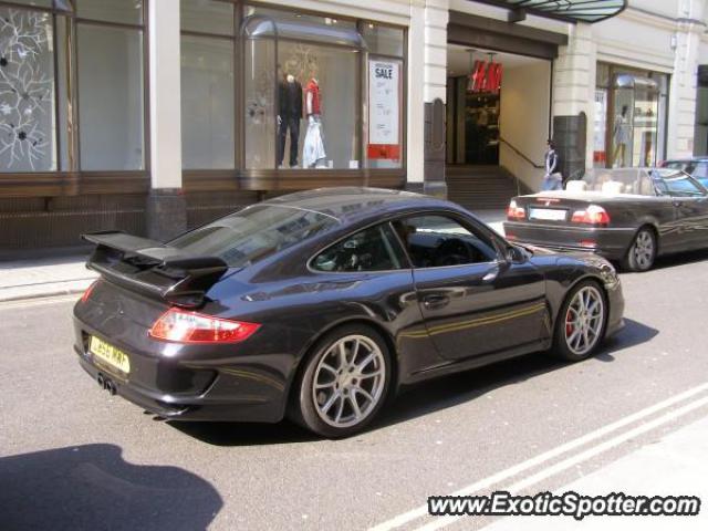 Porsche 911 GT3 spotted in London, United Kingdom