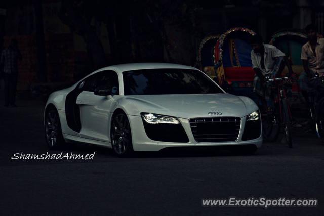 Audi R8 spotted in Dhaka, Bangladesh