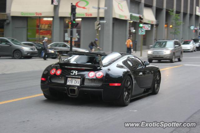 Bugatti Veyron spotted in Montreal, Canada