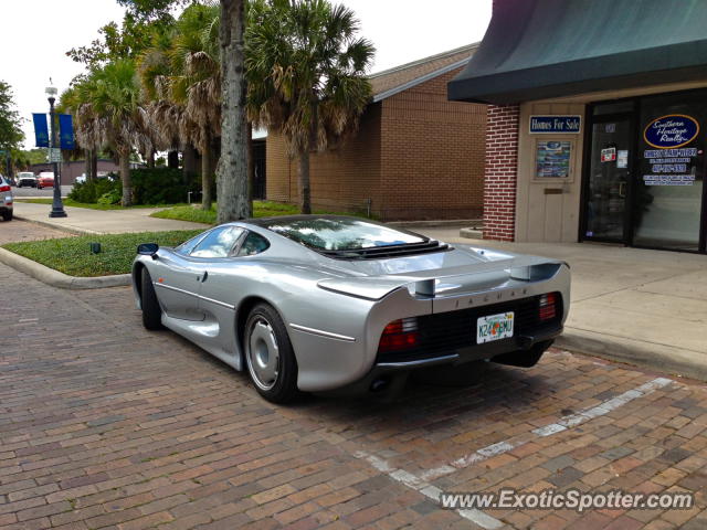 Jaguar XJ220 spotted in Winter Garden, Florida