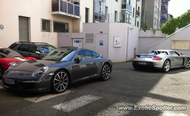 Porsche Carrera GT spotted in Annecy, France