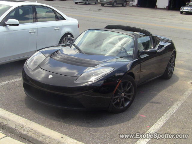 Tesla Roadster spotted in Indianapolis, Indiana