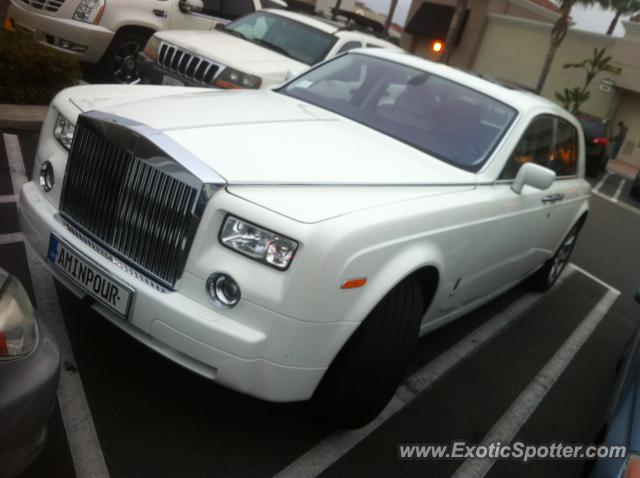 Rolls Royce Phantom spotted in Del Mar, California