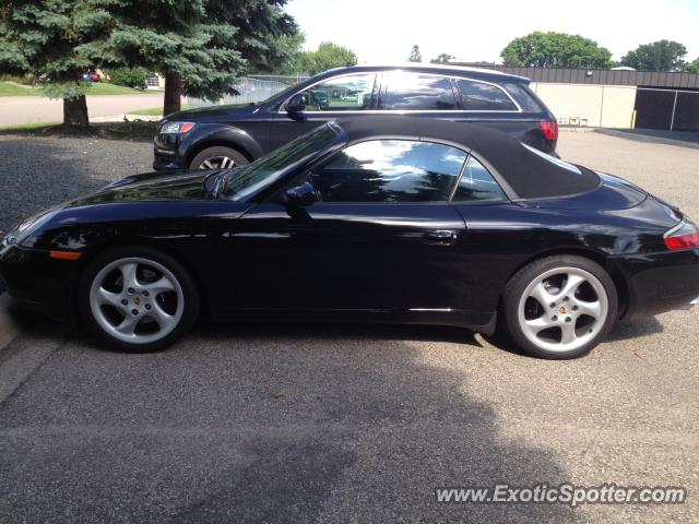 Porsche 911 spotted in Apple valley, Minnesota