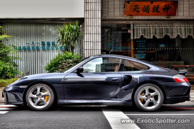Porsche 911 Turbo spotted in Taichung, Taiwan
