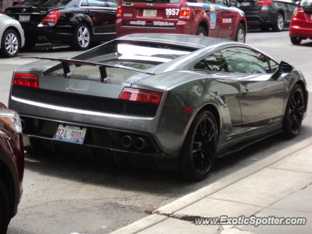Lamborghini Gallardo spotted in Chicago, Illinois