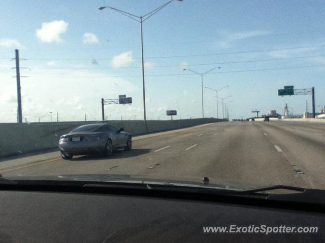 Aston Martin DB9 spotted in I 95, Florida