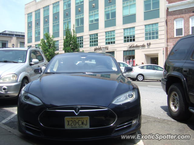 Tesla Model S spotted in Greenwich, Connecticut