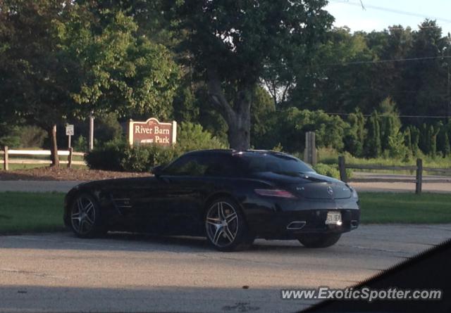 Mercedes SLS AMG spotted in North shore, Wisconsin