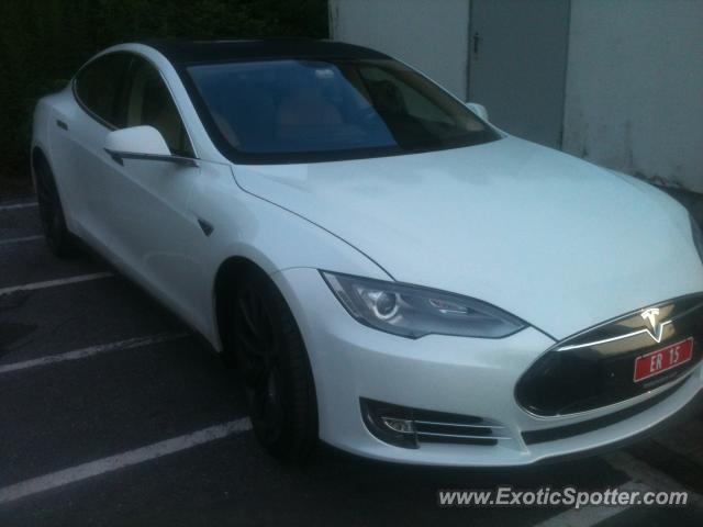 Tesla Model S spotted in Bergen, Norway