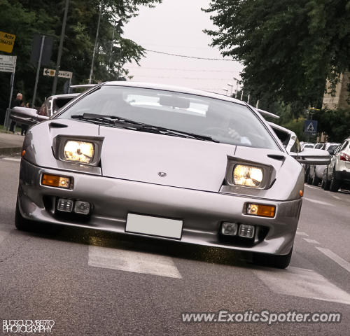 Lamborghini Diablo spotted in Padova, Italy