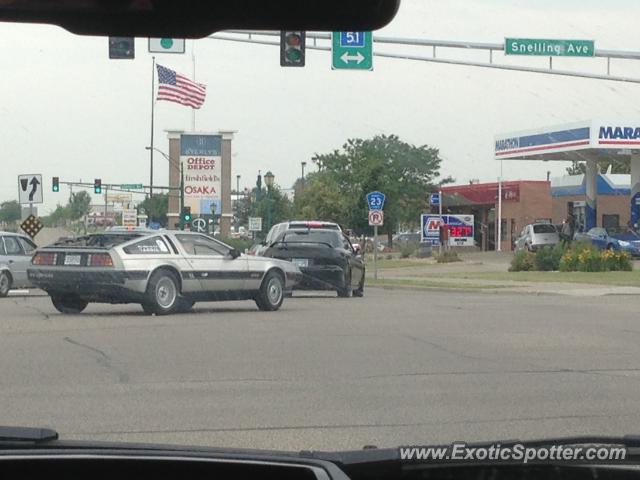 DeLorean DMC-12 spotted in Roseville, Minnesota