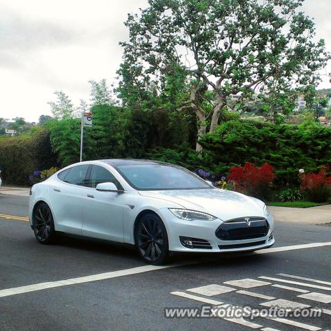 Tesla Model S spotted in La Jolla, California