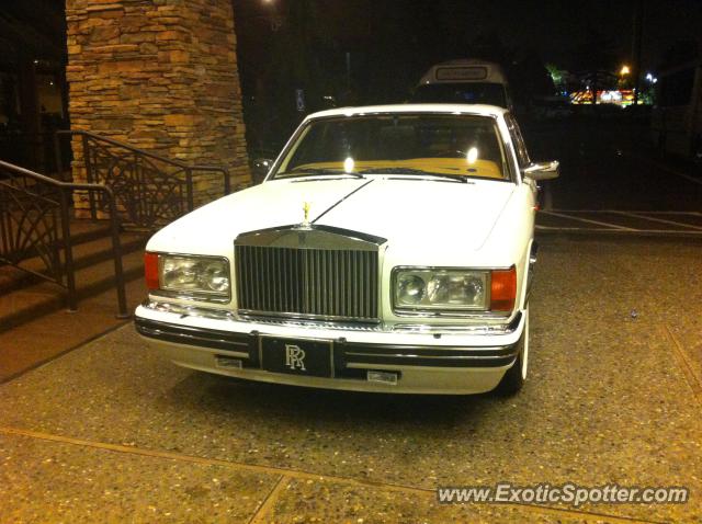 Rolls Royce Silver Spirit spotted in Seattle, Washington