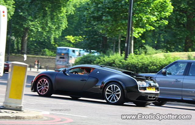 Bugatti Veyron spotted in London, United Kingdom
