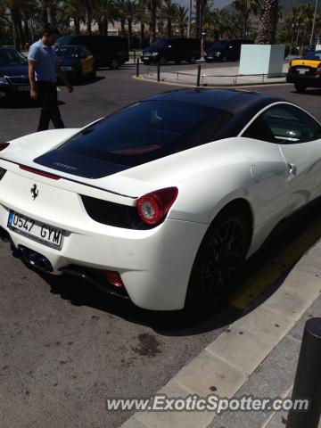 Ferrari 458 Italia spotted in Barcelona, Spain