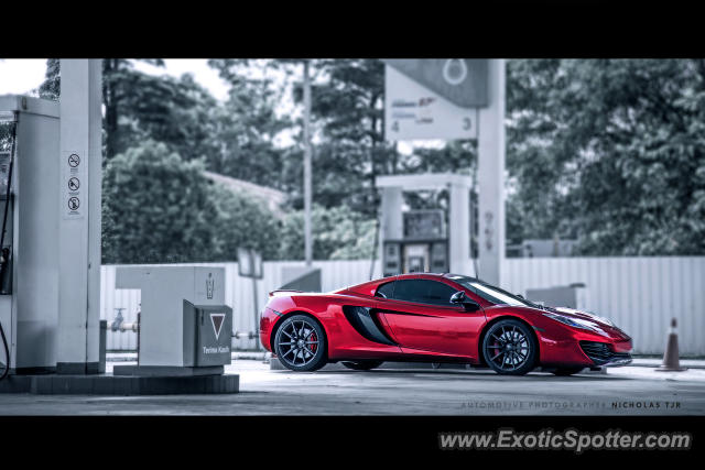 Mclaren MP4-12C spotted in Singapore, Singapore