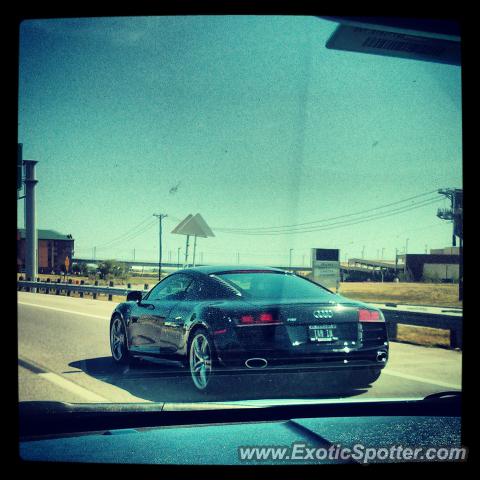Audi R8 spotted in Irving, Texas