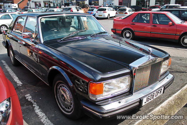 Rolls Royce Silver Spirit spotted in Leeds, United Kingdom