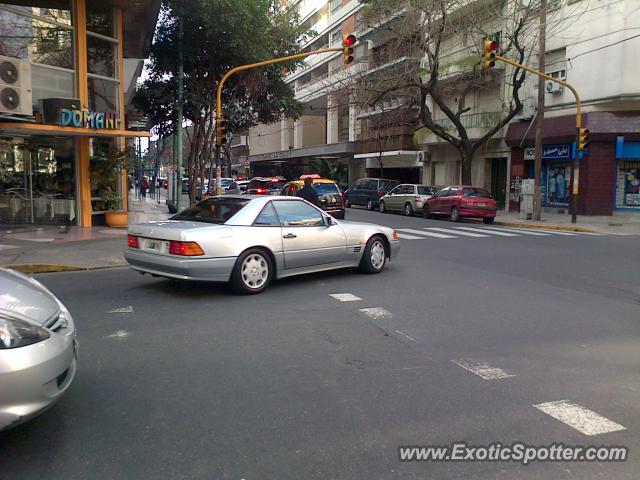 Mercedes SL600 spotted in Buenos Aires, Argentina