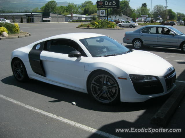 Audi R8 spotted in Ashland, Oregon