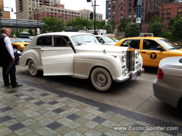 Rolls Royce Silver Wraith spotted in Manhattan, New York