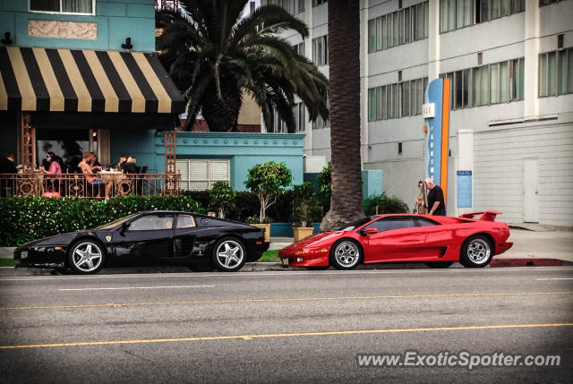 Lamborghini Diablo spotted in Santa Monica, California