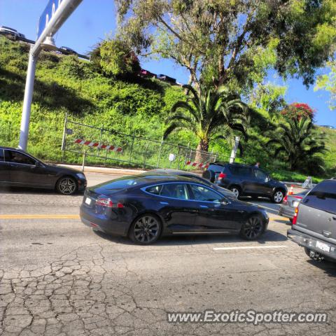 Tesla Model S spotted in Los Angels, California