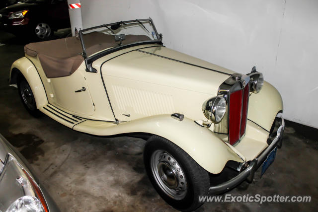 Other Vintage spotted in La Jolla, California