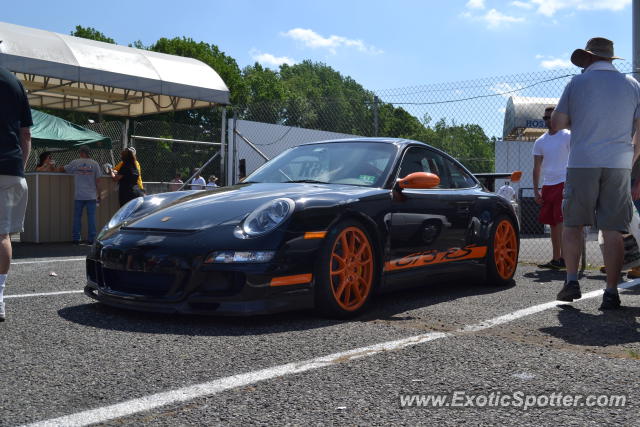 Porsche 911 GT3 spotted in English town, New Jersey