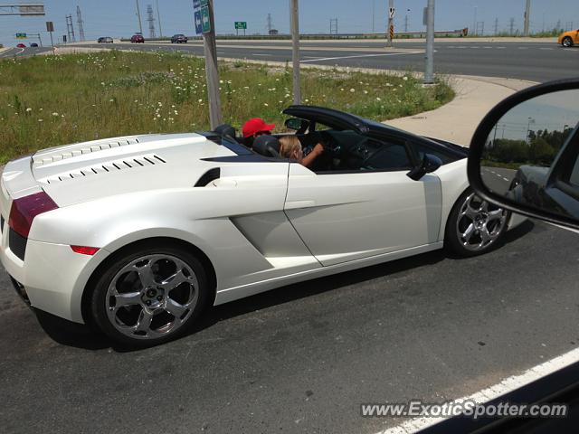 Lamborghini Gallardo spotted in London Ontario, Canada