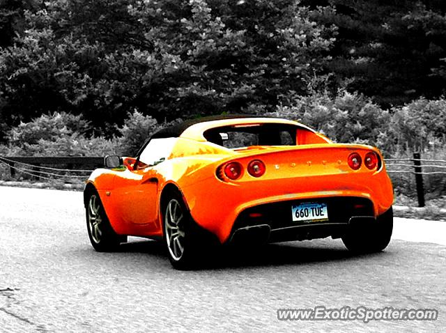 Lotus Elise spotted in Somewhere in, New York