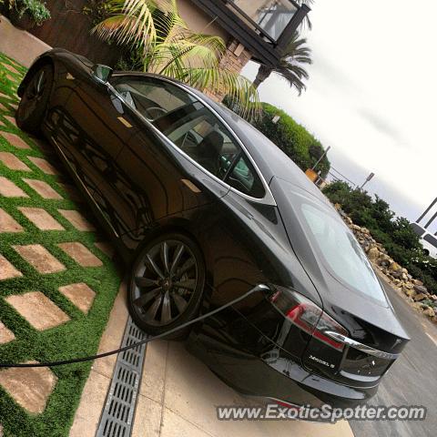 Tesla Model S spotted in Corona Del Mar, California
