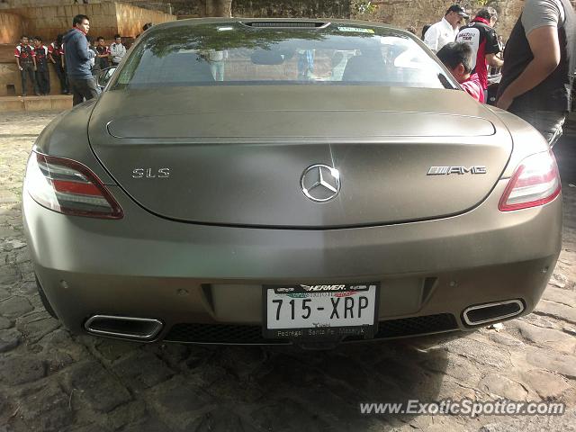 Mercedes SLS AMG spotted in Oaxaca, Mexico