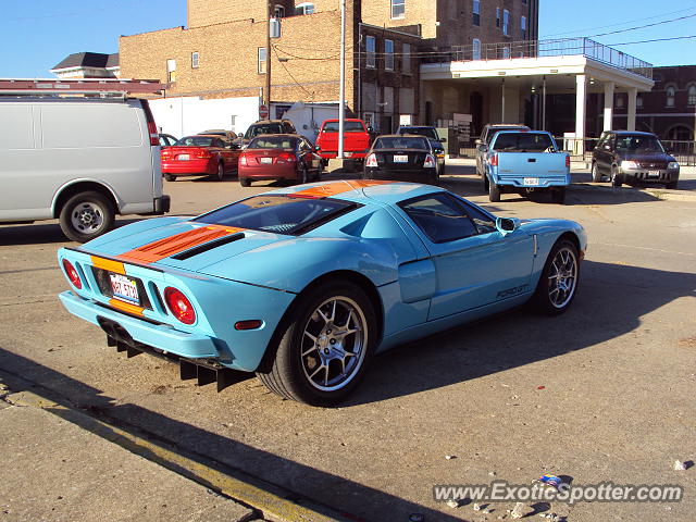 Ford GT spotted in Benton, Illinois