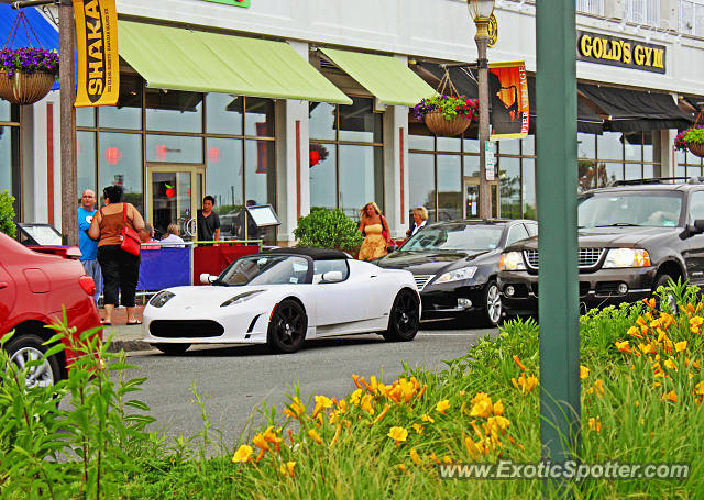 Tesla Roadster spotted in Long Branch, New Jersey