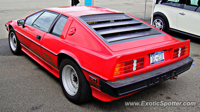 Lotus Esprit spotted in Watkins Glen, New York