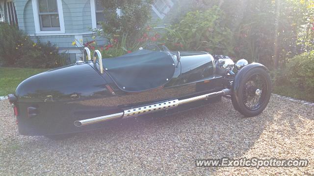 Morgan Aero 8 spotted in Marthas vineyard, Massachusetts