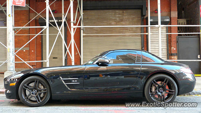 Mercedes SLS AMG spotted in Manhattan, New York