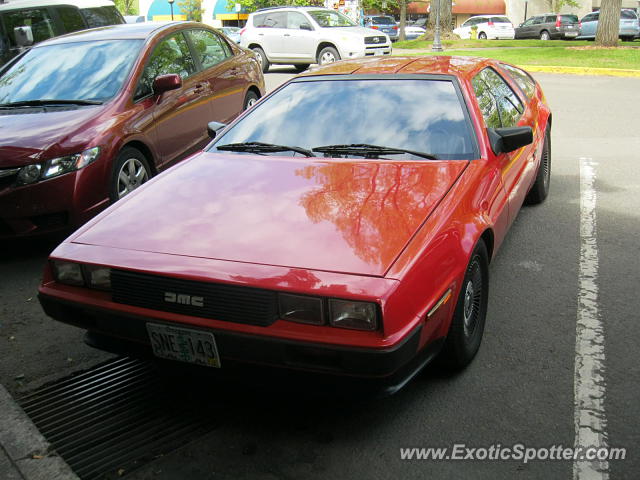 DeLorean DMC-12 spotted in Ashland, Oregon